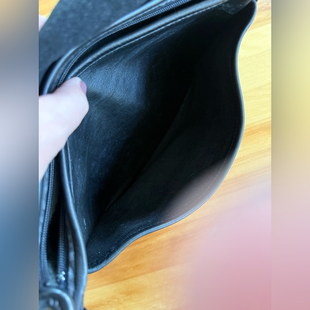 Vintage Coach Black Leather Shoulder Bag - Picture 8 of 13